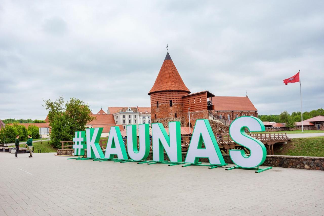 Luxurious Kaunas Basilica Apartment In Old Town By Urban Rent Ngoại thất bức ảnh