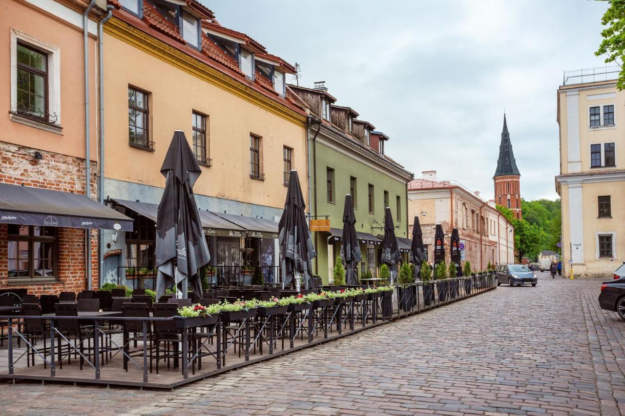 Luxurious Kaunas Basilica Apartment In Old Town By Urban Rent Ngoại thất bức ảnh