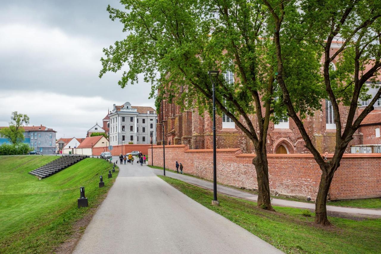 Luxurious Kaunas Basilica Apartment In Old Town By Urban Rent Ngoại thất bức ảnh