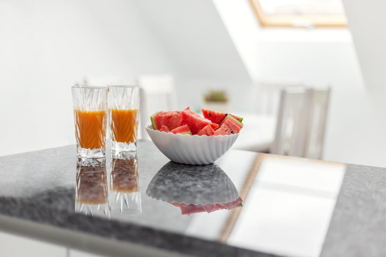 Luxurious Kaunas Basilica Apartment In Old Town By Urban Rent Ngoại thất bức ảnh